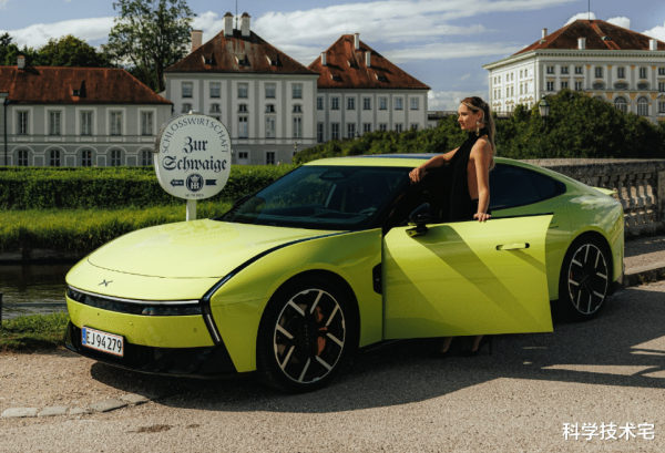 保利配资 小鹏董事长: 未来汽车公司一年研发投入500亿元, 300亿元用于AI!